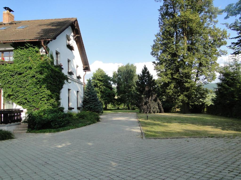 Villa Zerotin Penzion Bed & Breakfast Velké Losiny Kültér fotó